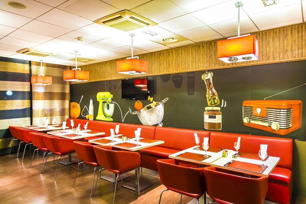 Ibis Malabo Hotel Екстериор снимка