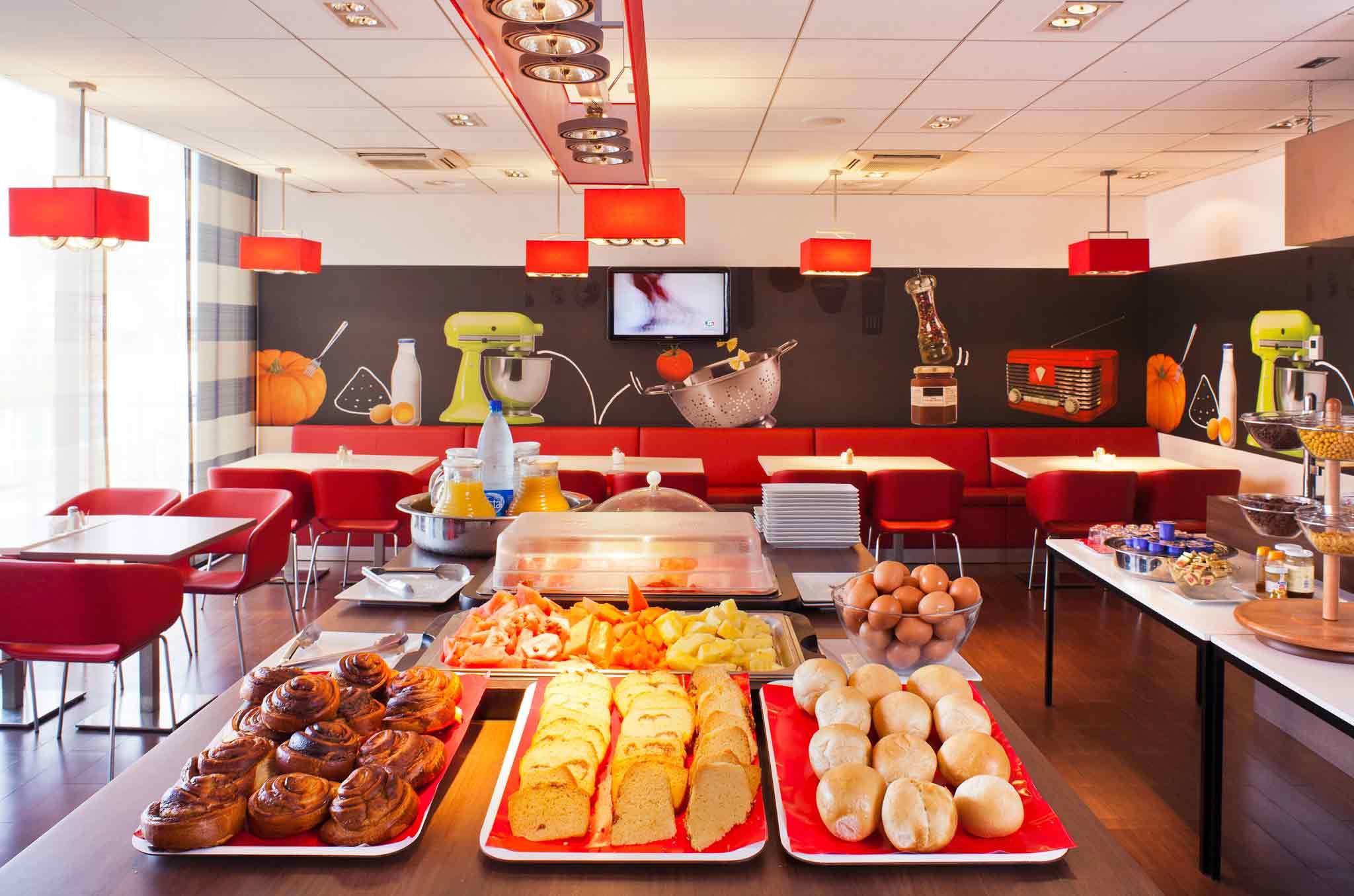 Ibis Malabo Hotel Екстериор снимка