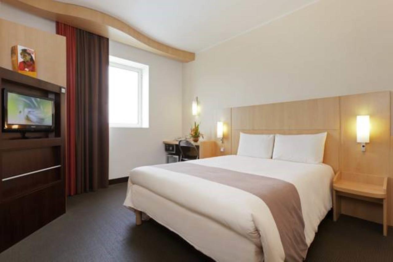 Ibis Malabo Hotel Стая снимка